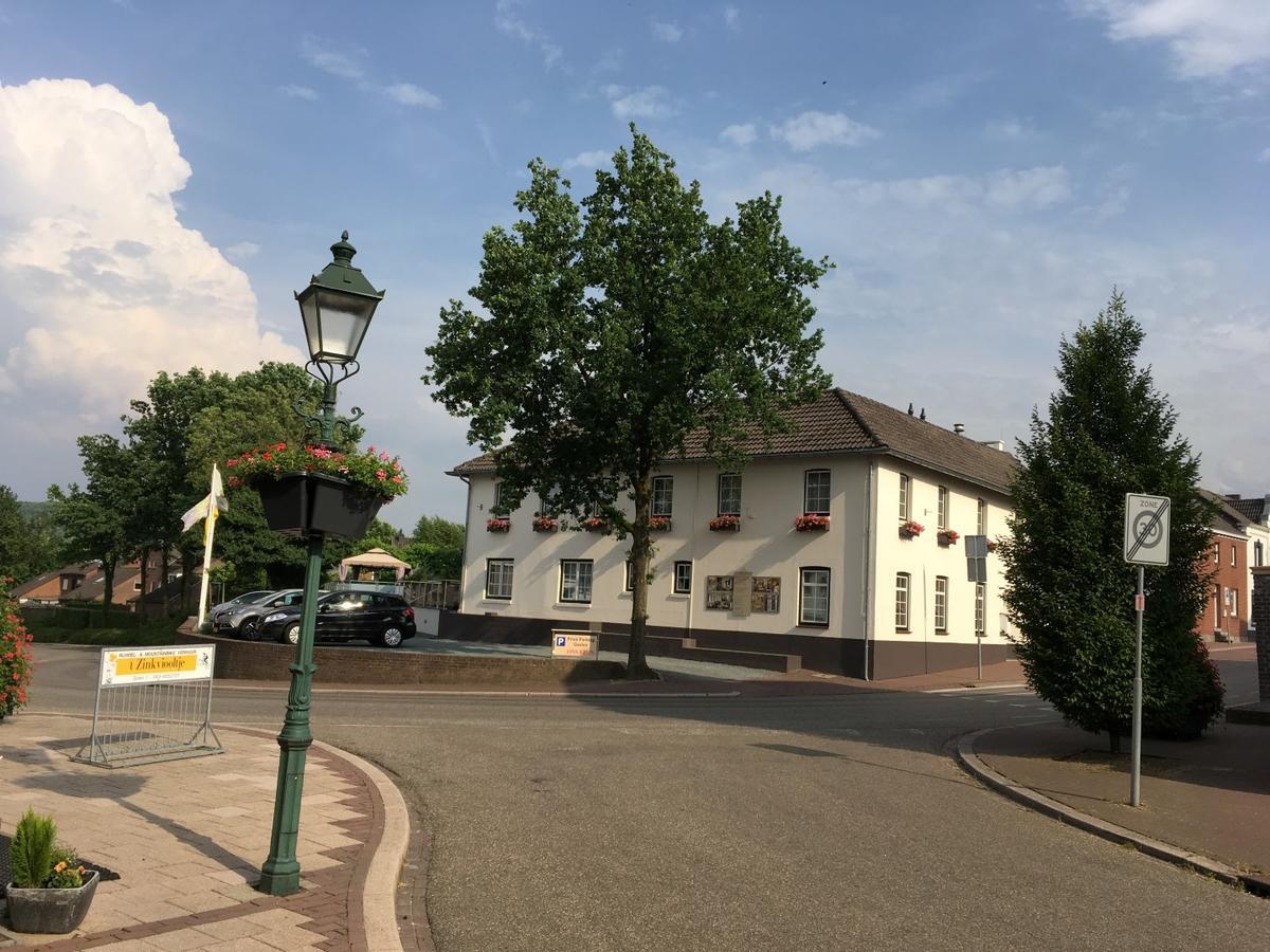 Aparthotel Ons Эпен Экстерьер фото